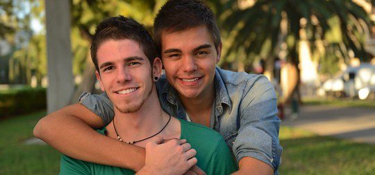Dos chicos gays