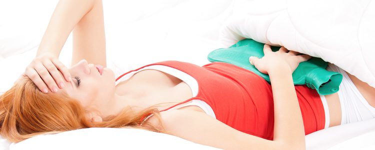 Una de las consecuencias de la gonorrea es que provoca en las mujeres dolor en la parte inferior del abdomen